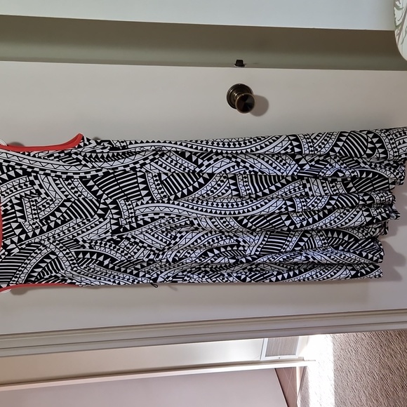 Black and white summer dress - Picture 3 of 5